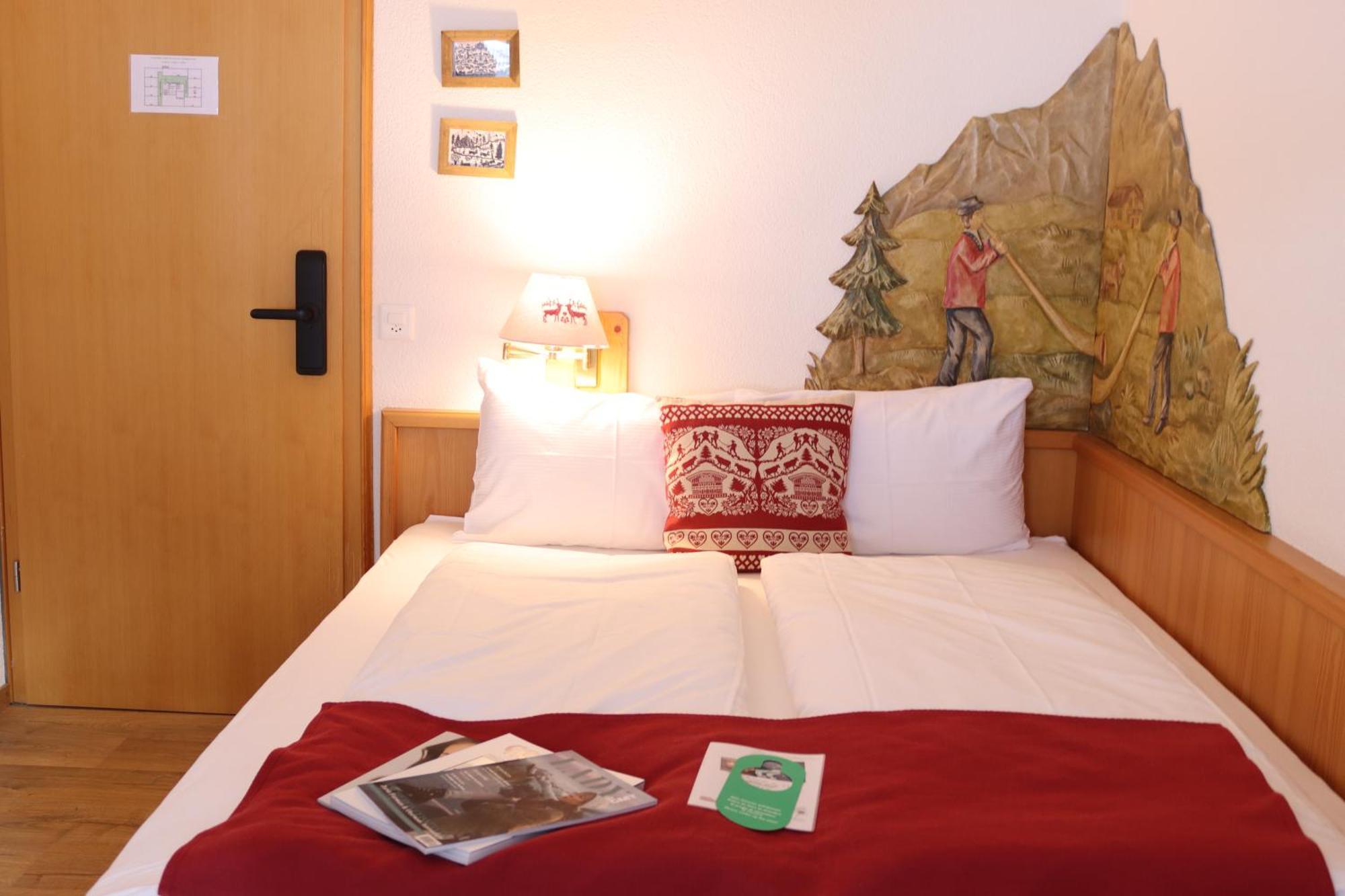 Grichting Hotel & Serviced Apartments Leukerbad Esterno foto