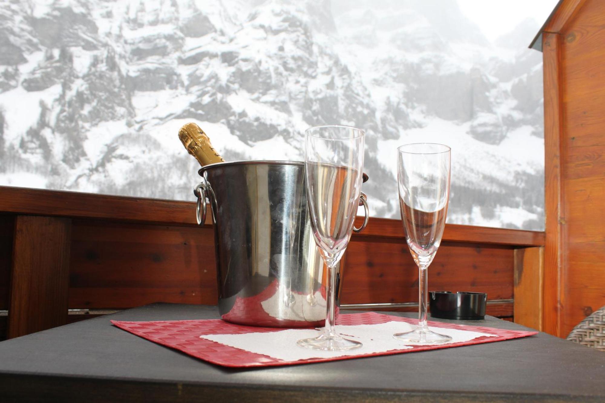 Grichting Hotel & Serviced Apartments Leukerbad Esterno foto
