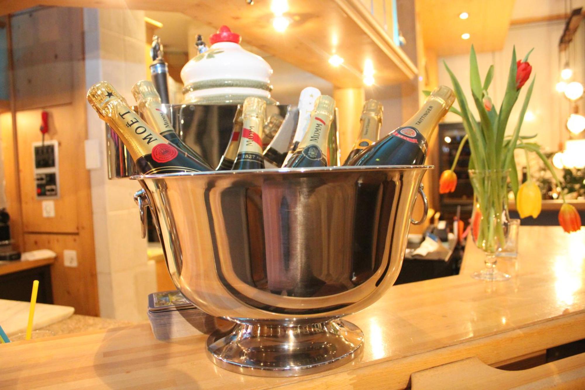 Grichting Hotel & Serviced Apartments Leukerbad Esterno foto