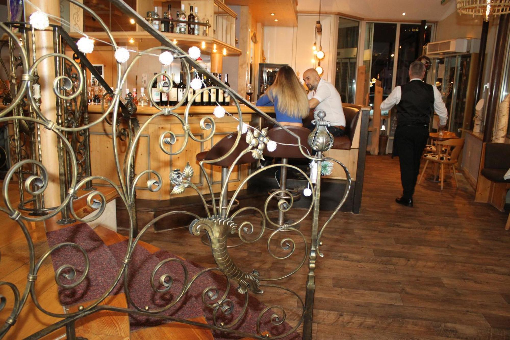 Grichting Hotel & Serviced Apartments Leukerbad Esterno foto