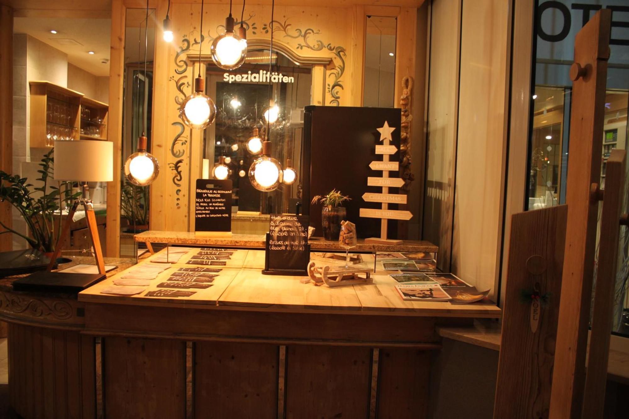 Grichting Hotel & Serviced Apartments Leukerbad Esterno foto