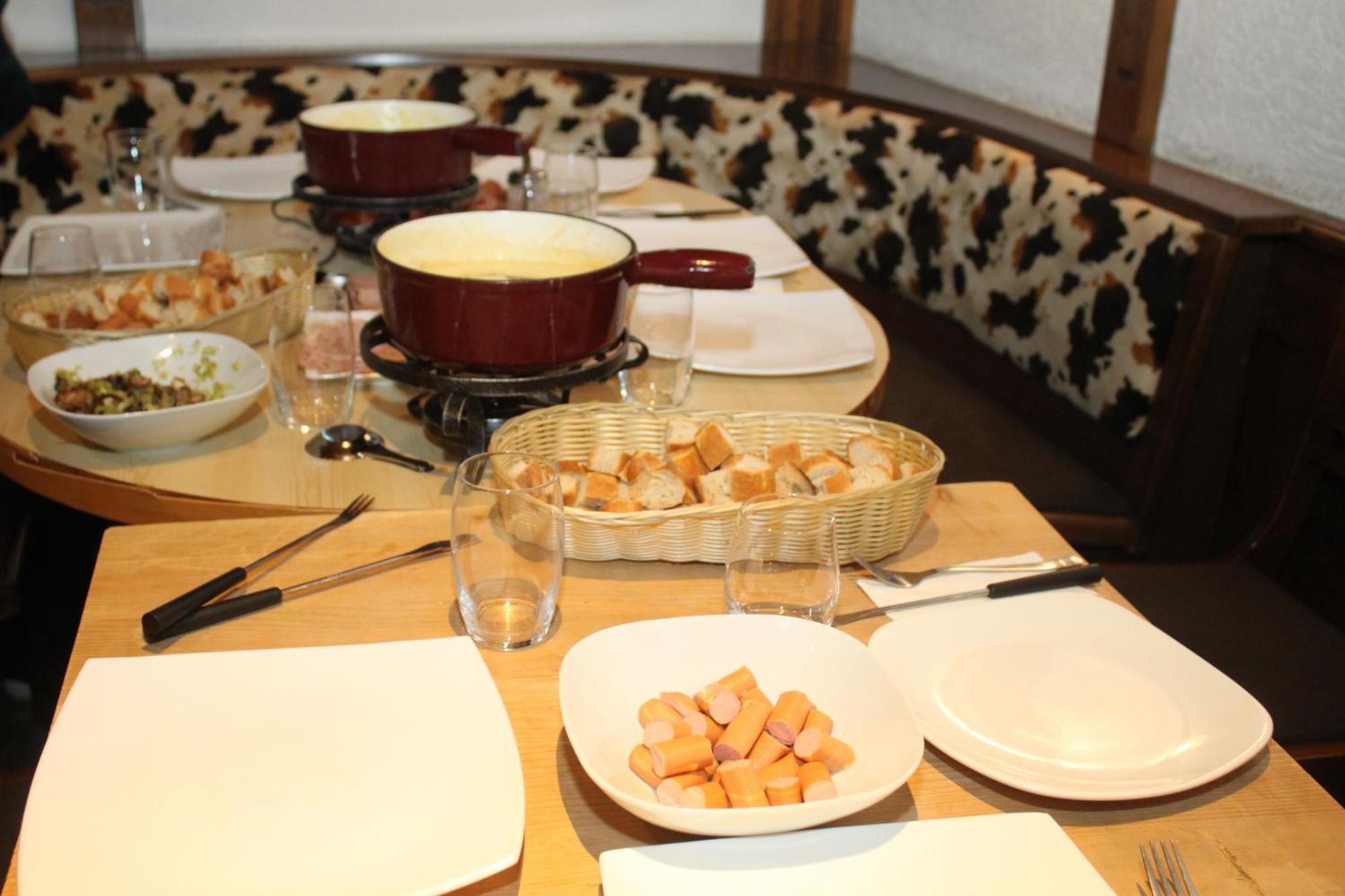 Grichting Hotel & Serviced Apartments Leukerbad Esterno foto